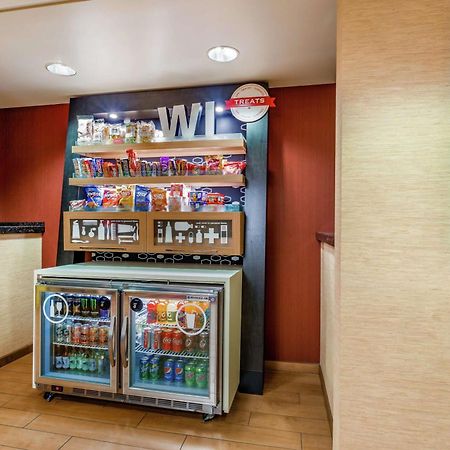 Hampton Inn Milwaukee Airport Exterior foto