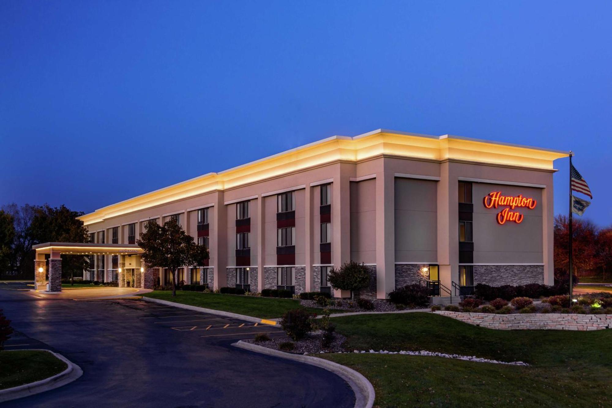 Hampton Inn Milwaukee Airport Exterior foto