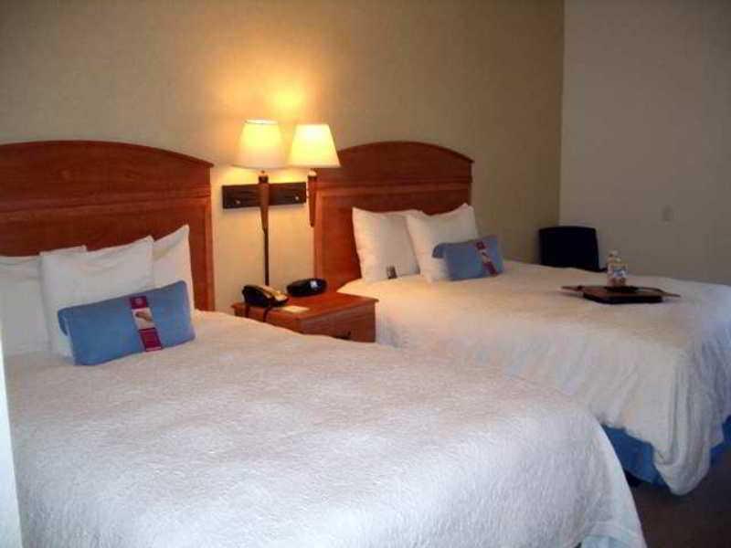 Hampton Inn Milwaukee Airport Habitación foto